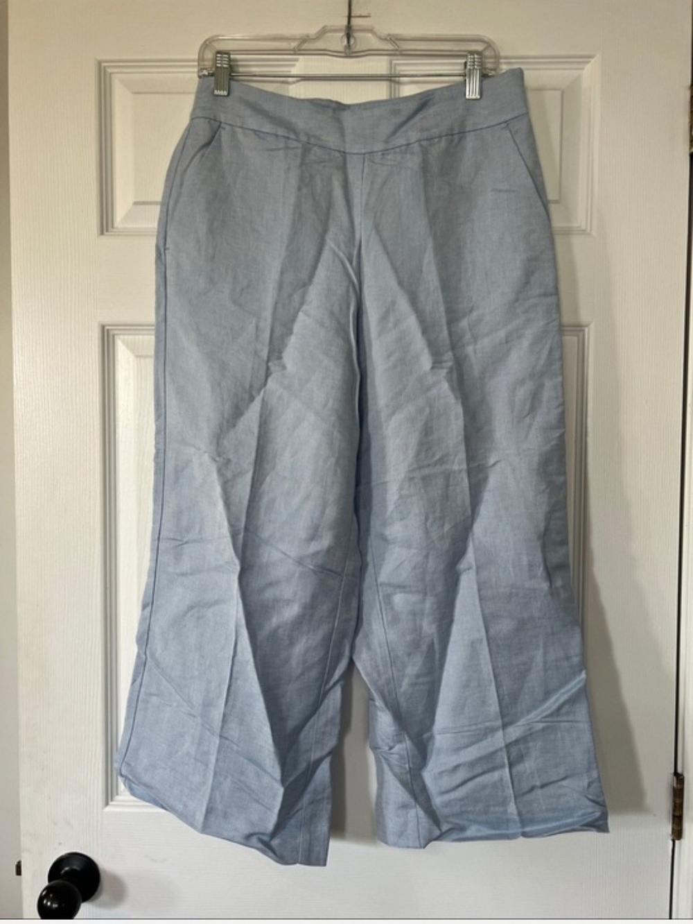 LOFT Light Blue Linen Blend Wide Leg Crop Pants - Size 4